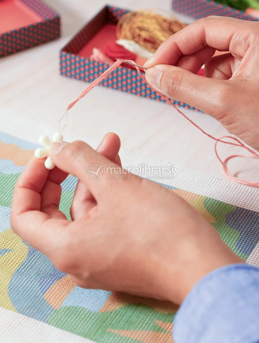Atelier 65 Djeco - Ricamo su Canovaccio