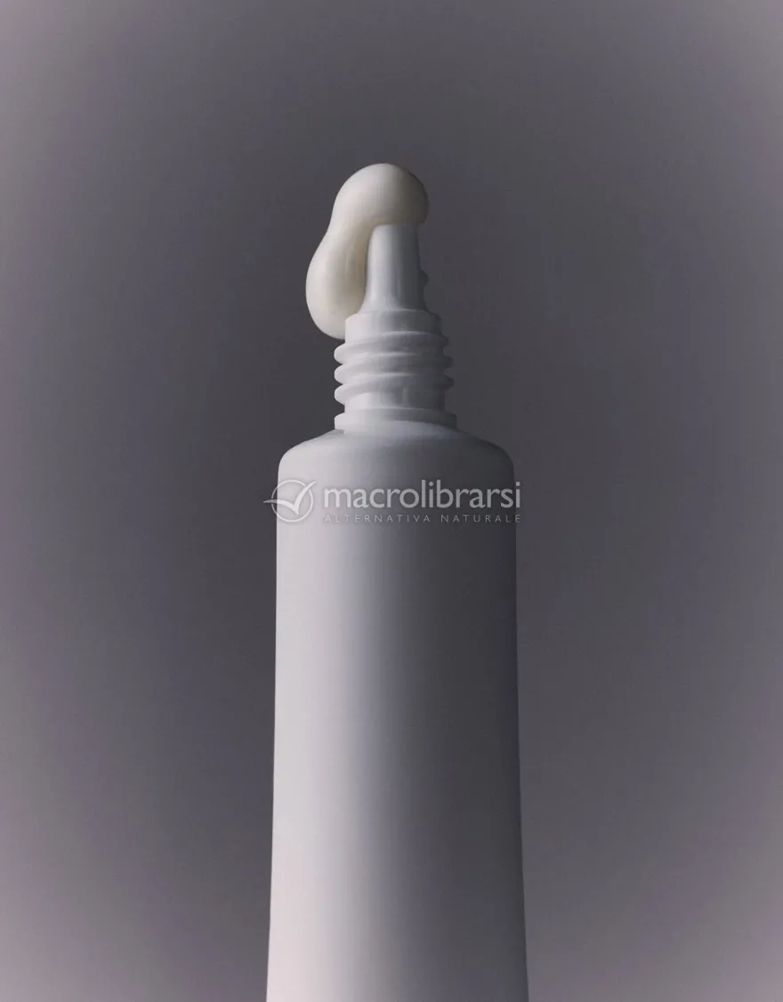 Organic Flowers Eye Essence
